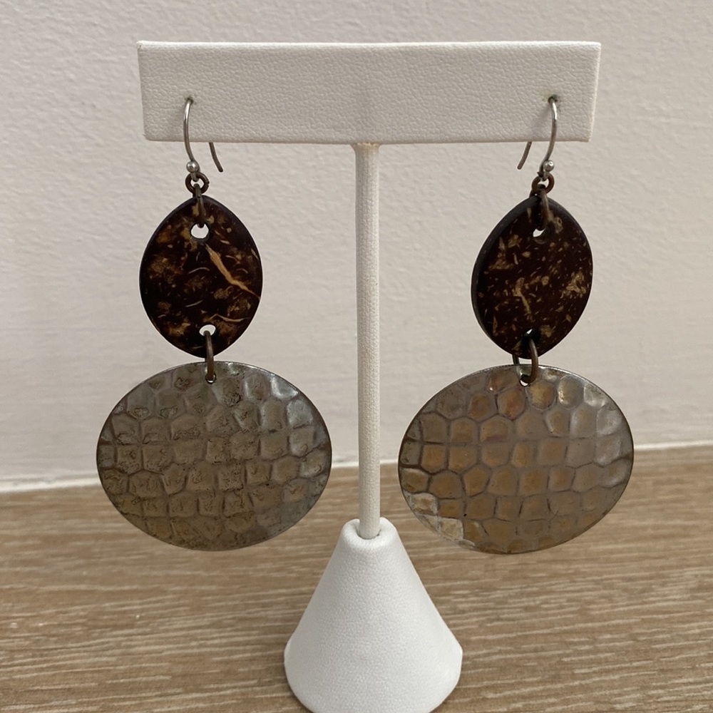 Fashion Jewelry! Gold-tone earrings!